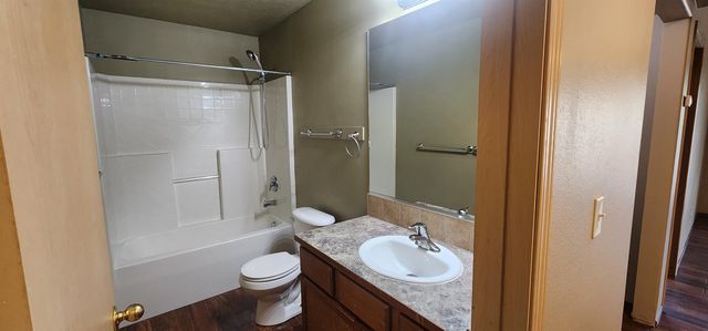 11218-11220 N Waikiki Rd, Spokane, WA 99218