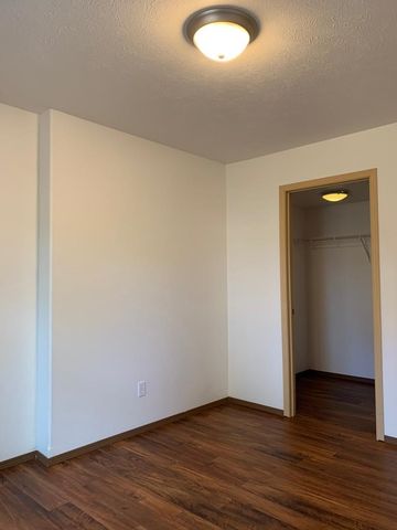 11218-11220 N Waikiki Rd, Spokane, WA 99218