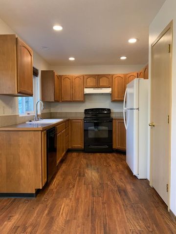 11218-11220 N Waikiki Rd, Spokane, WA 99218