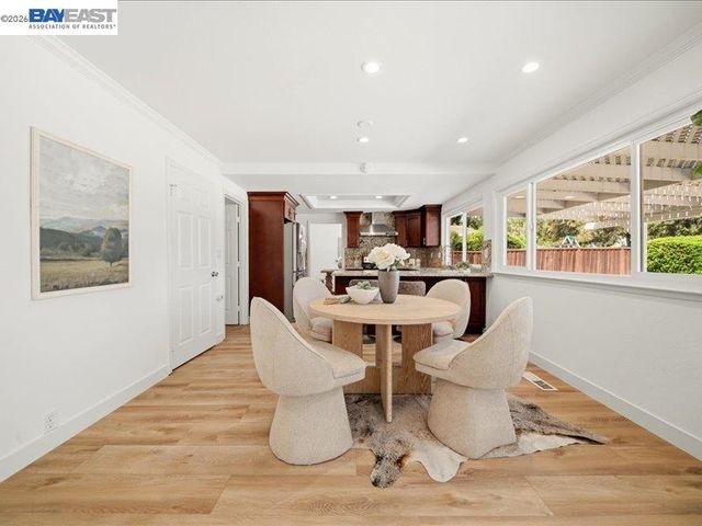 2880 Longspur Way, Pleasanton, CA 94566