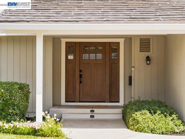 2880 Longspur Way, Pleasanton, CA 94566