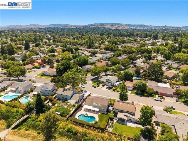 2880 Longspur Way, Pleasanton, CA 94566