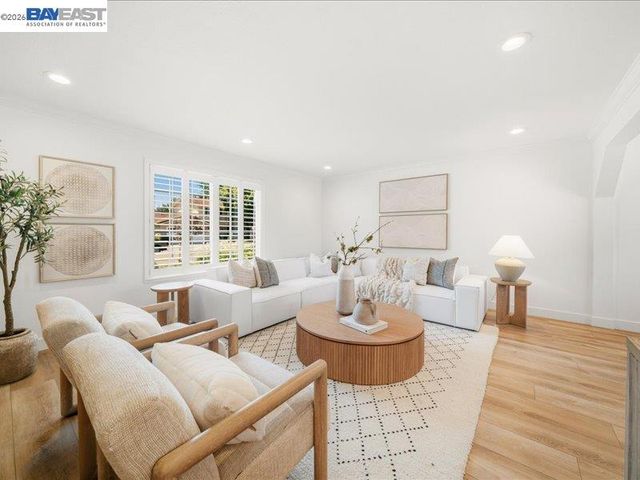 2880 Longspur Way, Pleasanton, CA 94566