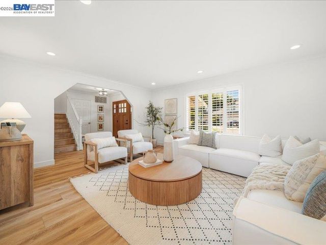 2880 Longspur Way, Pleasanton, CA 94566