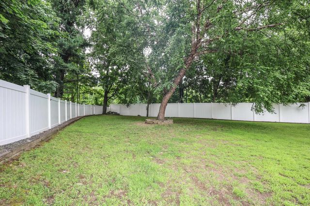 4 Caron Street, Merrimack, NH 03054