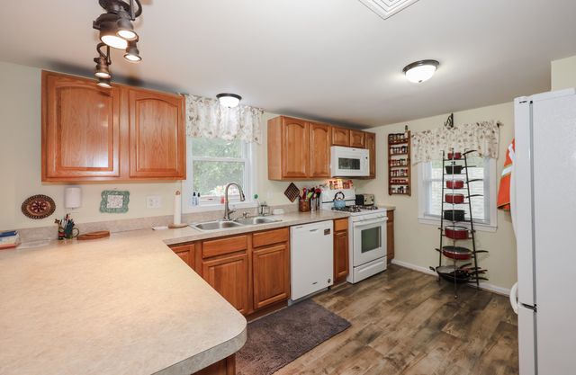 4 Caron Street, Merrimack, NH 03054