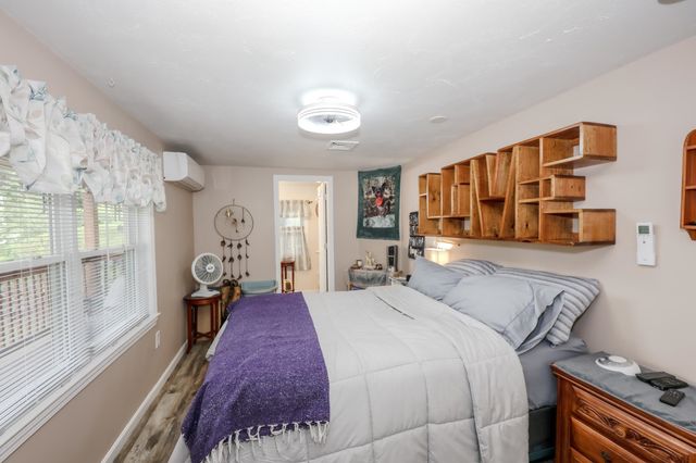 4 Caron Street, Merrimack, NH 03054