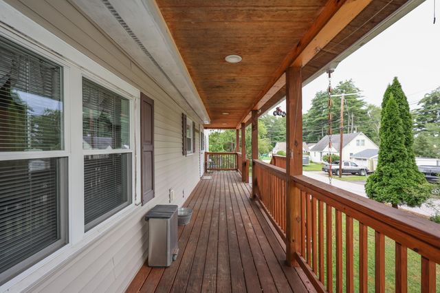 4 Caron Street, Merrimack, NH 03054