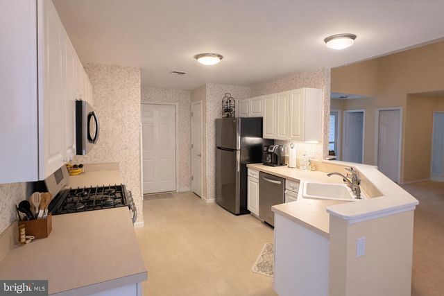 1751 BREAKERS DRIVE, Manahawkin, NJ 08050