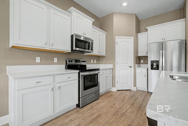 22849 Ridgewood Drive, Robertsdale, AL 36567