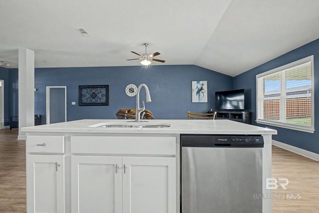 22849 Ridgewood Drive, Robertsdale, AL 36567