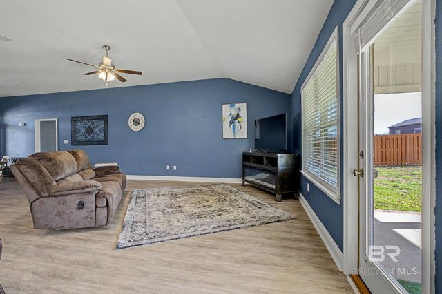 22849 Ridgewood Drive, Robertsdale, AL 36567