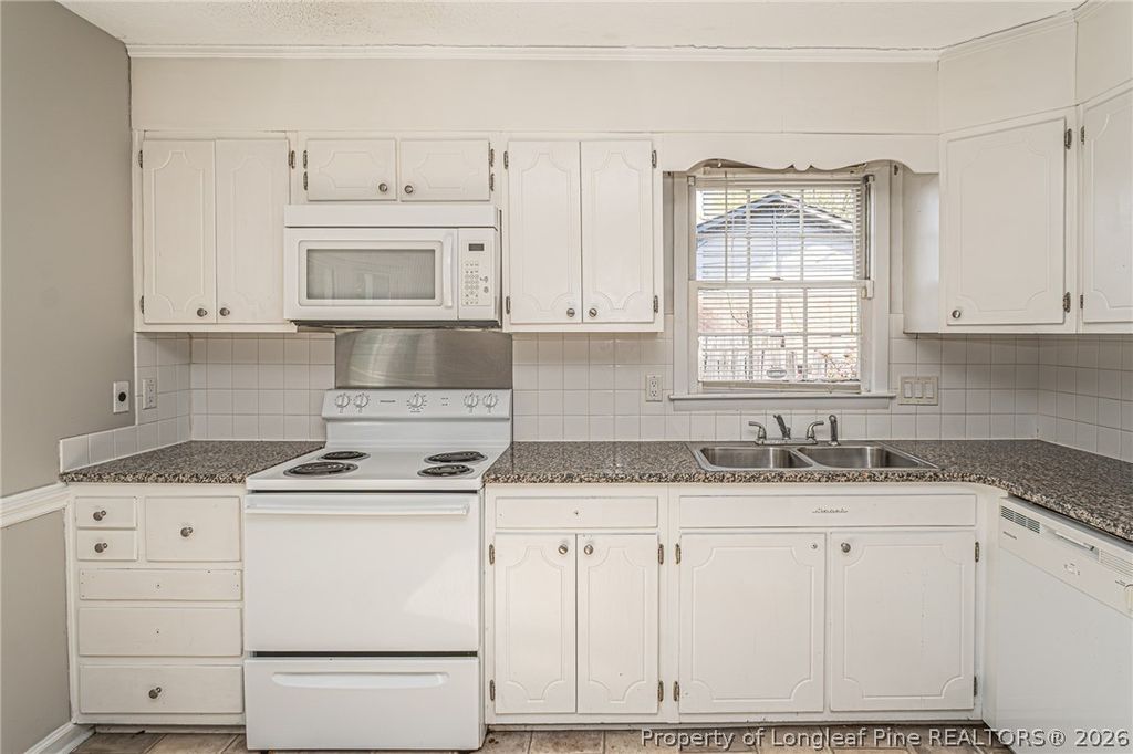 563 Alleghany Road, Fayetteville, NC 28304 — photo 12