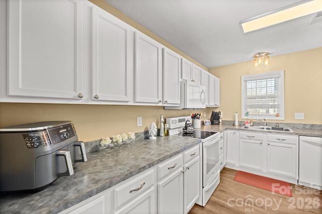 106 Locomotive Drive 201, Mooresville, NC 28115