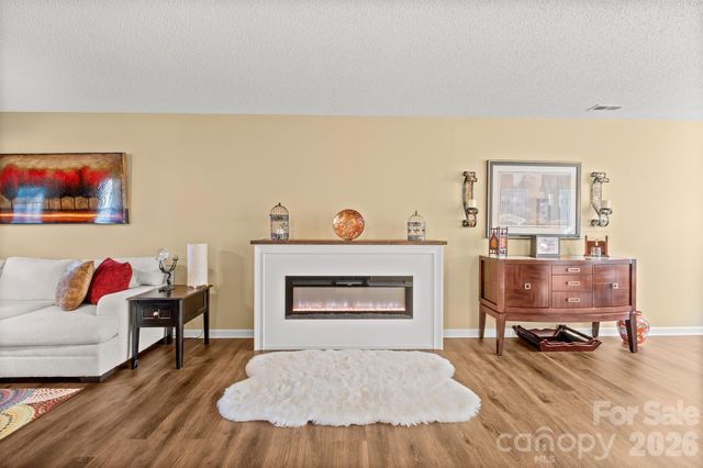 106 Locomotive Drive 201, Mooresville, NC 28115