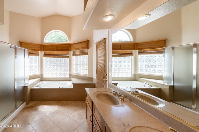 1524 W ORIOLE Way, Chandler, AZ 85286