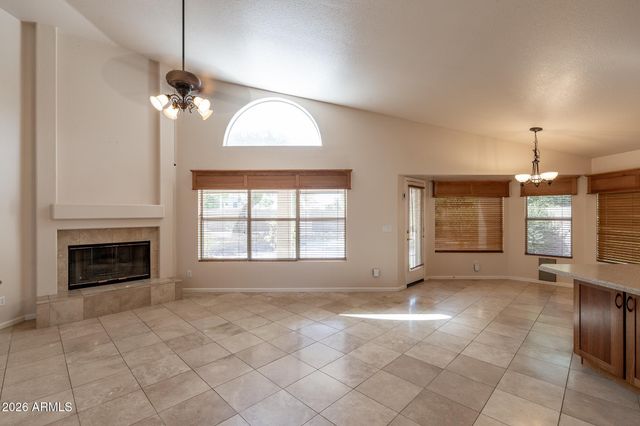1524 W ORIOLE Way, Chandler, AZ 85286