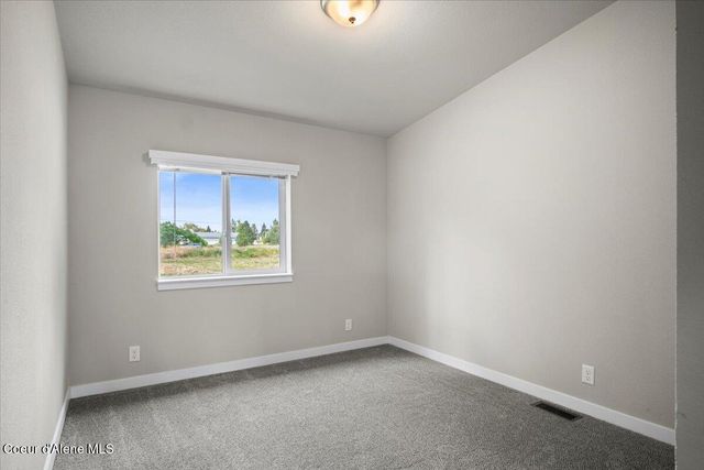 10393 N Kender Lane, Hayden, ID 83835