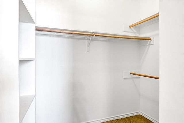 10624 Russell DR Drive, Chandler, TX 75758