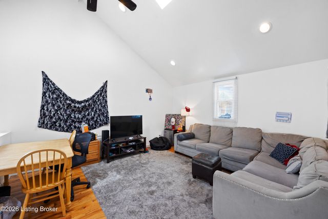 504 Wainwright Ave, Louisville, KY 40217