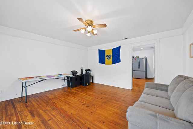 504 Wainwright Ave, Louisville, KY 40217