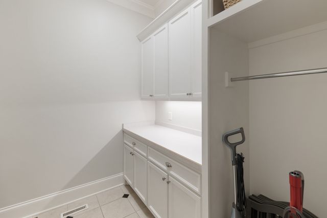 400 Hunt Club Rd, E, Nashville, TN 37221