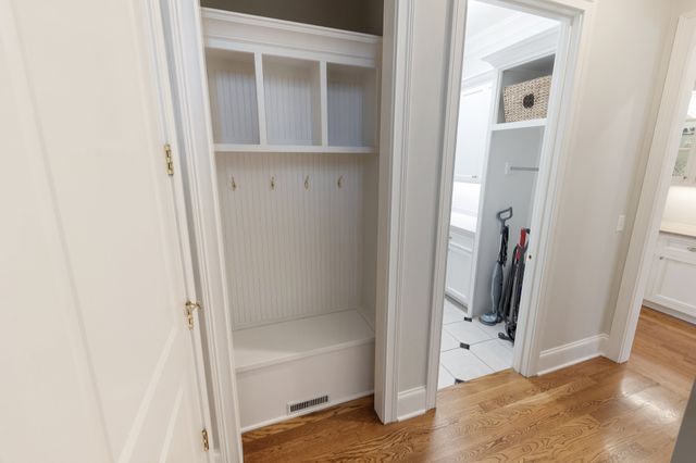 400 Hunt Club Rd, E, Nashville, TN 37221