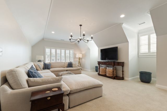 400 Hunt Club Rd, E, Nashville, TN 37221