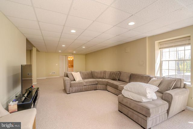 9 FLORYS MILL ROAD, Flemington, NJ 08822