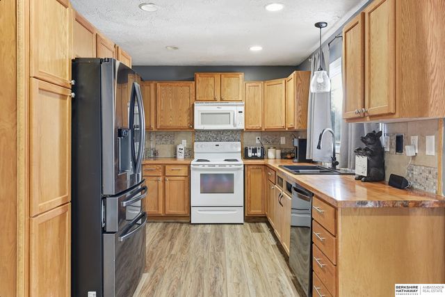 2001 Lincoln Avenue, Plattsmouth, NE 68048