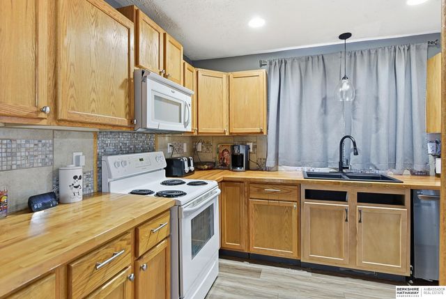 2001 Lincoln Avenue, Plattsmouth, NE 68048