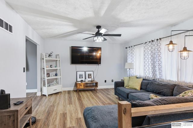 2001 Lincoln Avenue, Plattsmouth, NE 68048