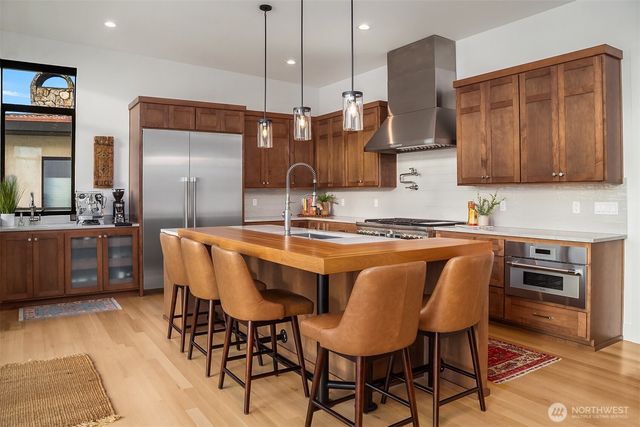 1104 Bayshore Drive, Camano Island, WA 98282