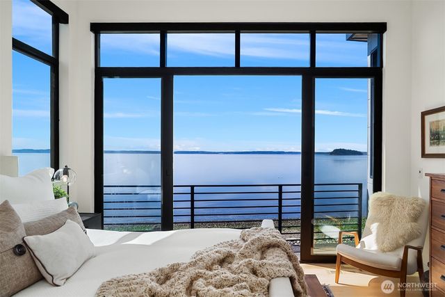 1104 Bayshore Drive, Camano Island, WA 98282