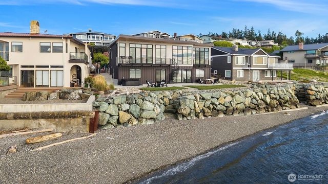 1104 Bayshore Drive, Camano Island, WA 98282