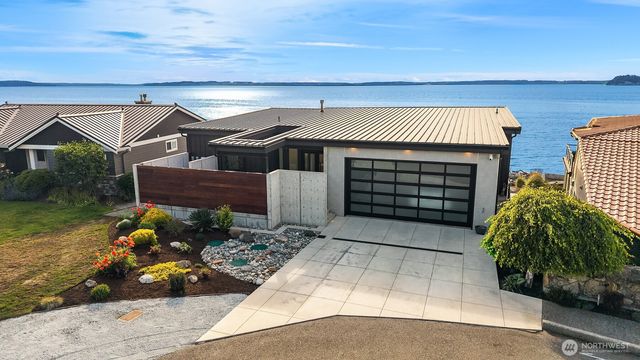 1104 Bayshore Drive, Camano Island, WA 98282