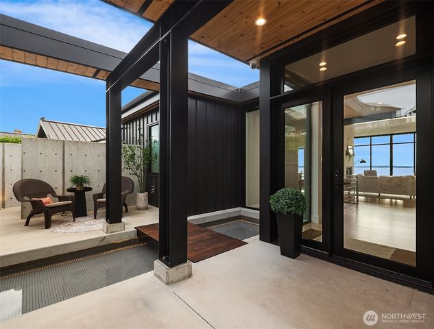 1104 Bayshore Drive, Camano Island, WA 98282