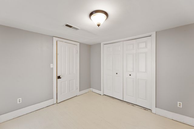 415 E 4th, Newton, KS 67114