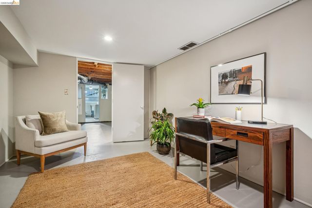 5830 Sutter Ave, Richmond, CA 94804