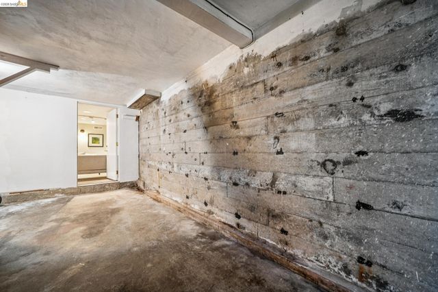 5830 Sutter Ave, Richmond, CA 94804