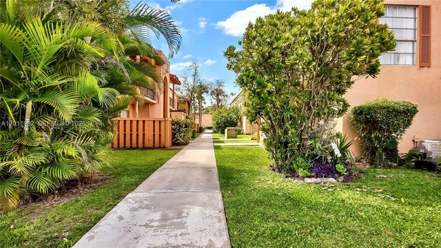 7231 Miami Lakes Dr C5, Miami Lakes, FL 33014