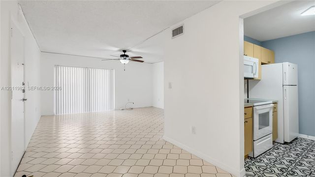 7231 Miami Lakes Dr C5, Miami Lakes, FL 33014