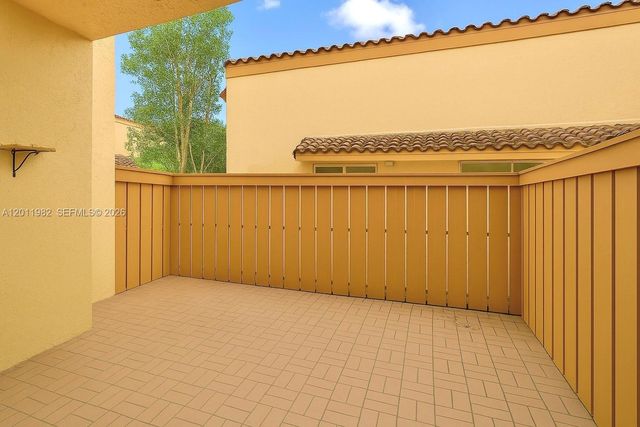 7231 Miami Lakes Dr C5, Miami Lakes, FL 33014