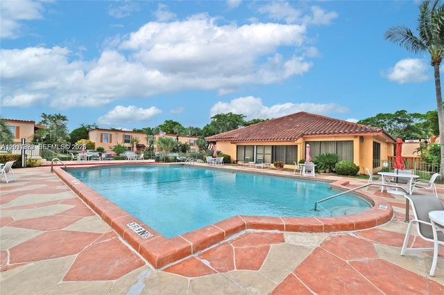 7231 Miami Lakes Dr C5, Miami Lakes, FL 33014