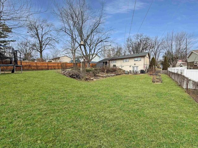 6699 Heritage Drive, Newburgh, IN 47630