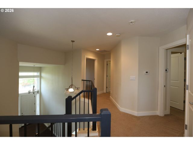 16108 Se GOOSEHOLLOW Dr, Damascus, OR 97089