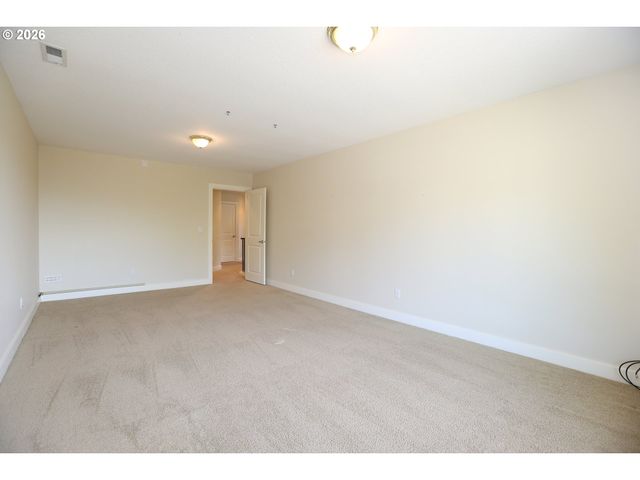 16108 Se GOOSEHOLLOW Dr, Damascus, OR 97089