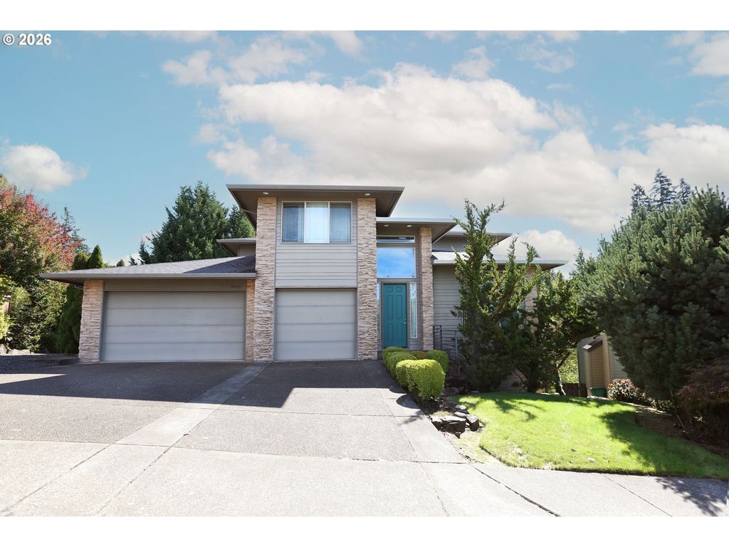 16108 Se GOOSEHOLLOW Dr, Damascus, OR 97089