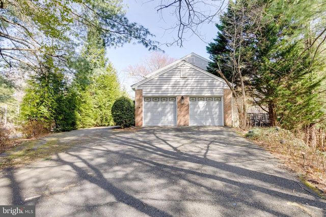 4417 WAKEFIELD CHAPEL RD, Annandale, VA 22003