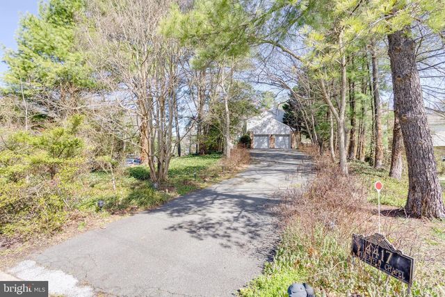 4417 WAKEFIELD CHAPEL RD, Annandale, VA 22003